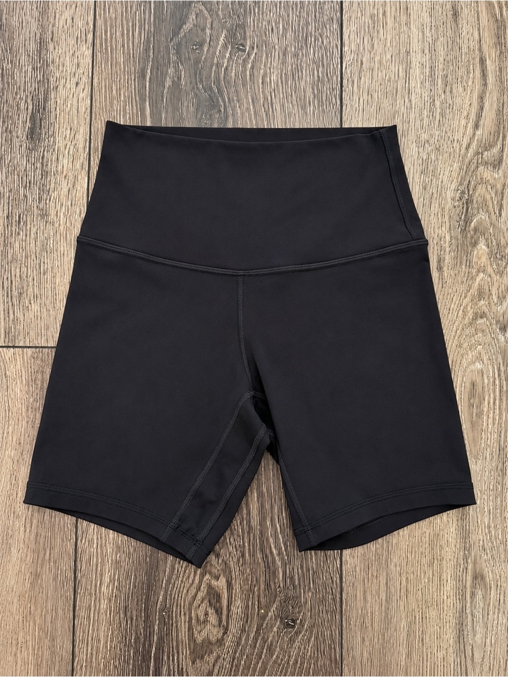 Lululemon Align High-Rise 6” Shorts | Size 6 | EUC - Picture 3 of 6